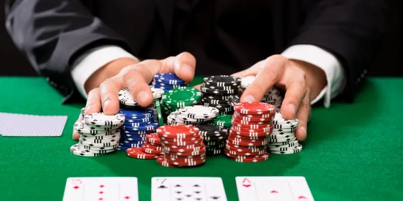 quan sat doi thu dung cach–bi quyet doc vi giup ban lam chu ban poker 789club Quan sát đối thủ đúng cách – Bí quyết đọc vị giúp bạn làm chủ bàn Poker!